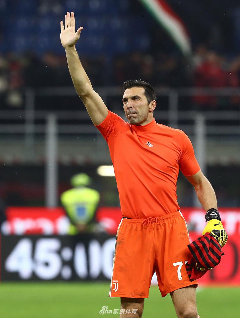 波尔图发布备战花絮,冲刺阶段扳平良机,意大利杯任务艰巨,数据趋势出现新变化(国际米兰vs波尔图) 波尔图发布备战花絮,冲刺阶段扳平良机,意大利杯任务艰巨,数据趋势出现新变化(国际米兰vs波尔图)