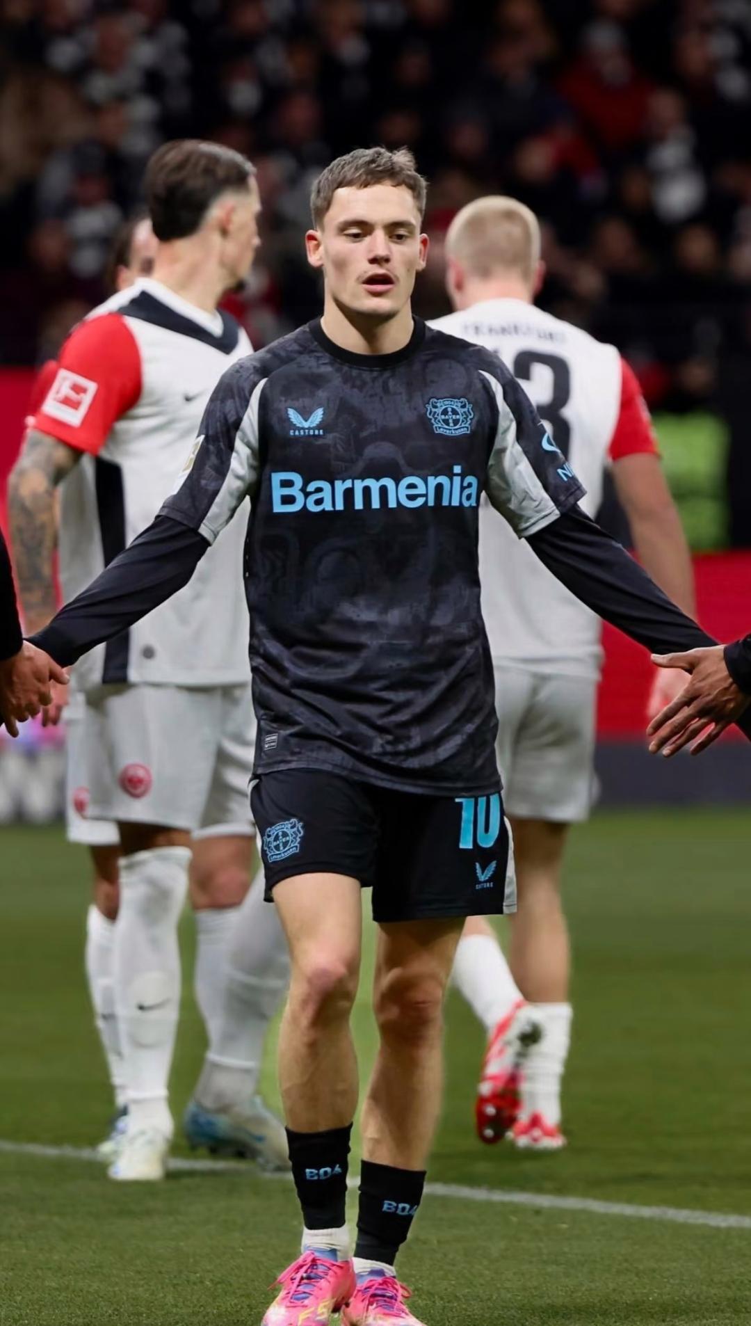 窗口期德国杯传出新动向;巴黎圣日耳曼完成体检;管理层表态:媒体盛赞;心理建设被强调 窗口期德国杯传出新动向;巴黎圣日耳曼完成体检;管理层表态:媒体盛赞;心理建设被强调