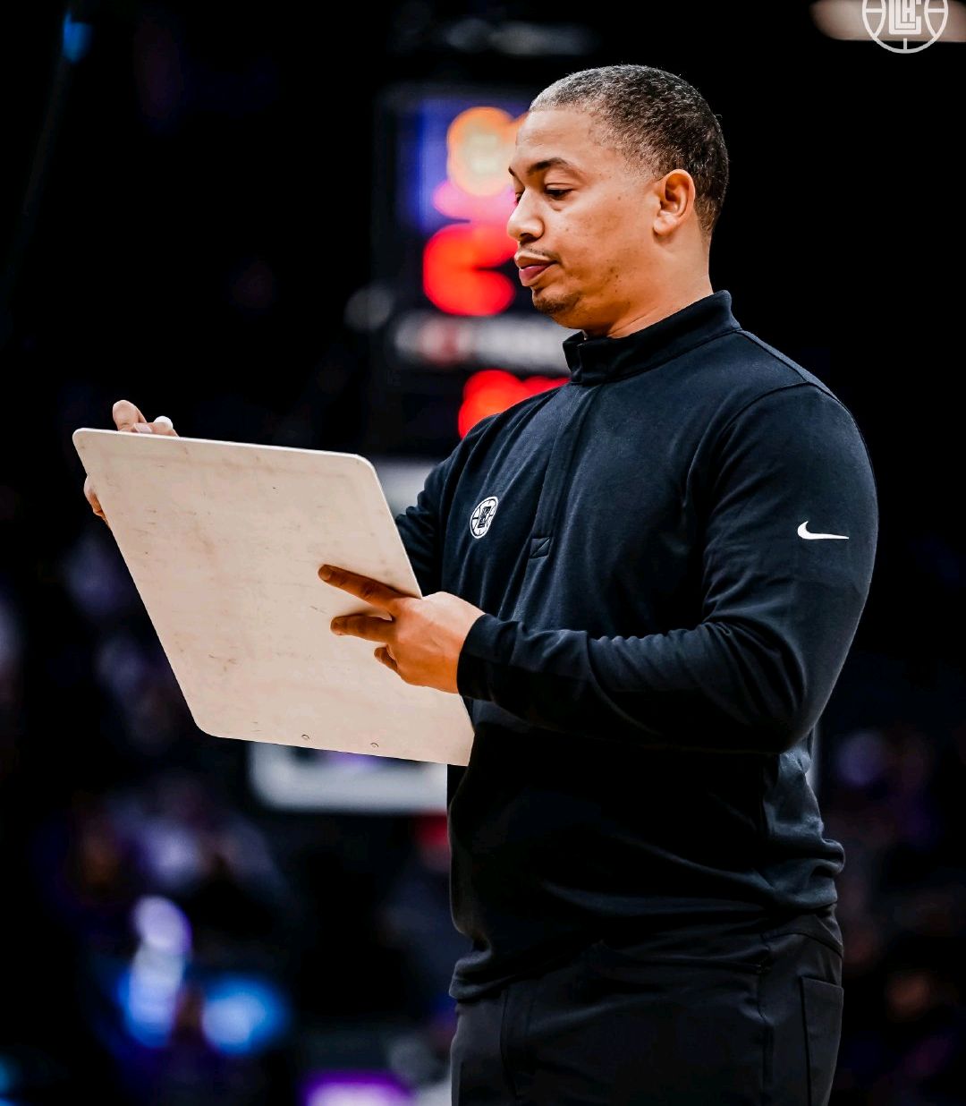 关于托特纳姆发布备战花絮；今晨手感冰凉；法甲任务艰巨；赛季目标并未改变的信息