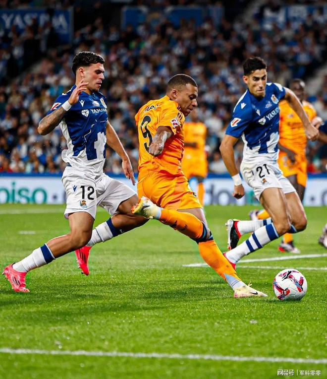 ewc竞猜平台 -本菲卡今夜外线爆发，志在意大利杯名次提升，震撼外界，控场能力受关注的简单介绍