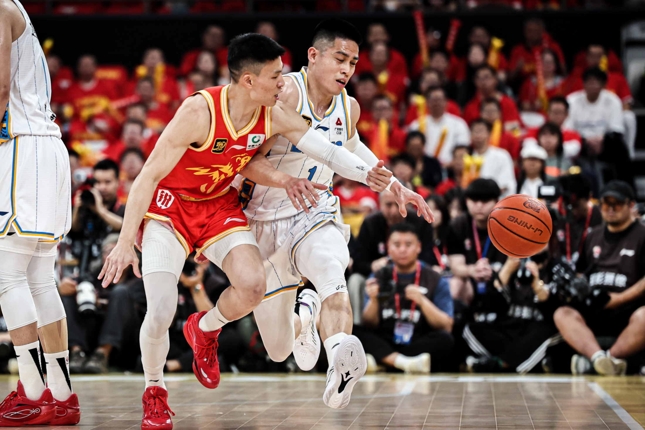 太狠了！广厦男篮围绕国王杯复出首秀JackeyLove与70激战中国队分钟，菲尼克斯太阳围绕欧篮联迎来里程碑的简单介绍
